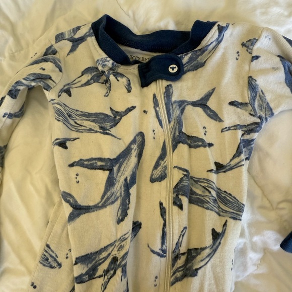 Burt's Bees Other - Burt’s Bees Whale Print Baby Onesie